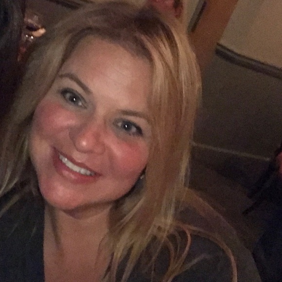 Meet your Posher, Tina - Picture 1 of 1